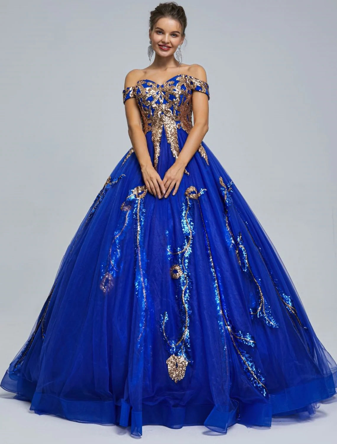 Side view of a voluminous ball gown for quinceanera.