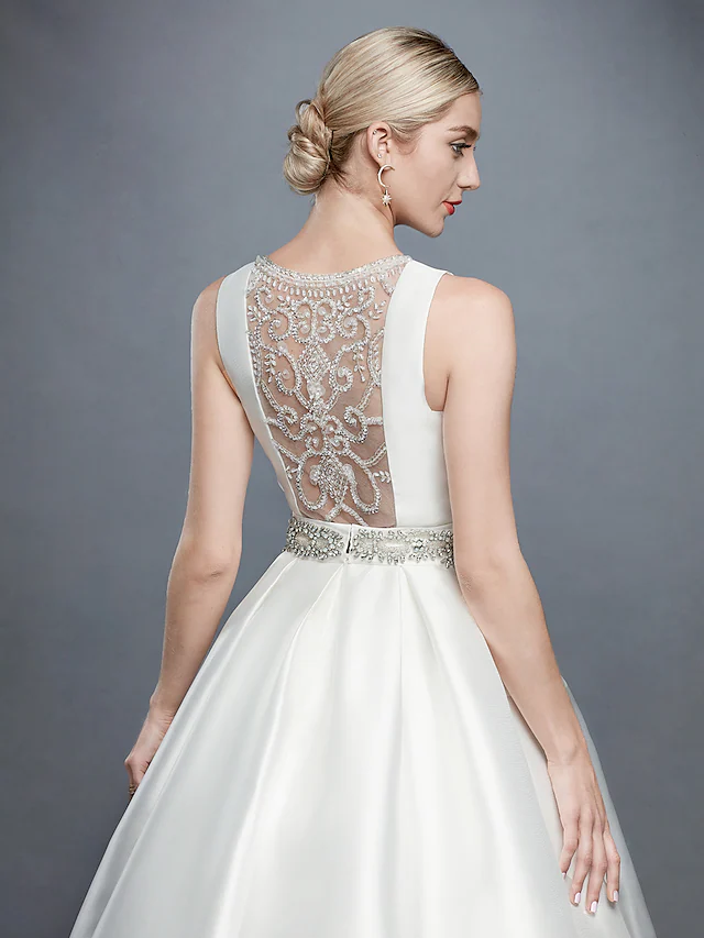 Ballkleid Brautkleider Bateau-Ausschnitt Hofschleppe Spitze Satin Normale Träger Formal Rückenfrei mit Spitze Schärpe Band Perlenbesatz