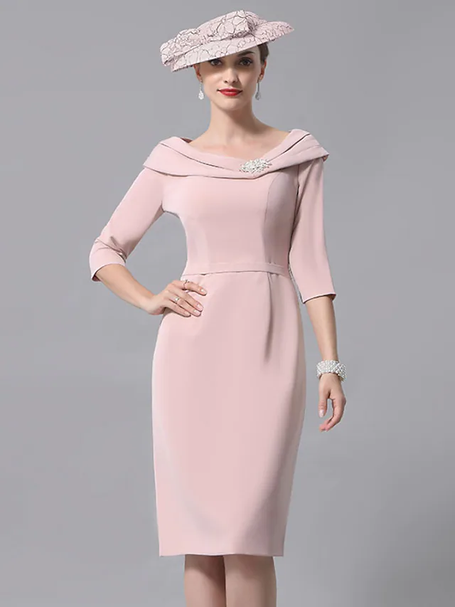 Side view of the plus size dress, highlighting the 3/4 sleeves.