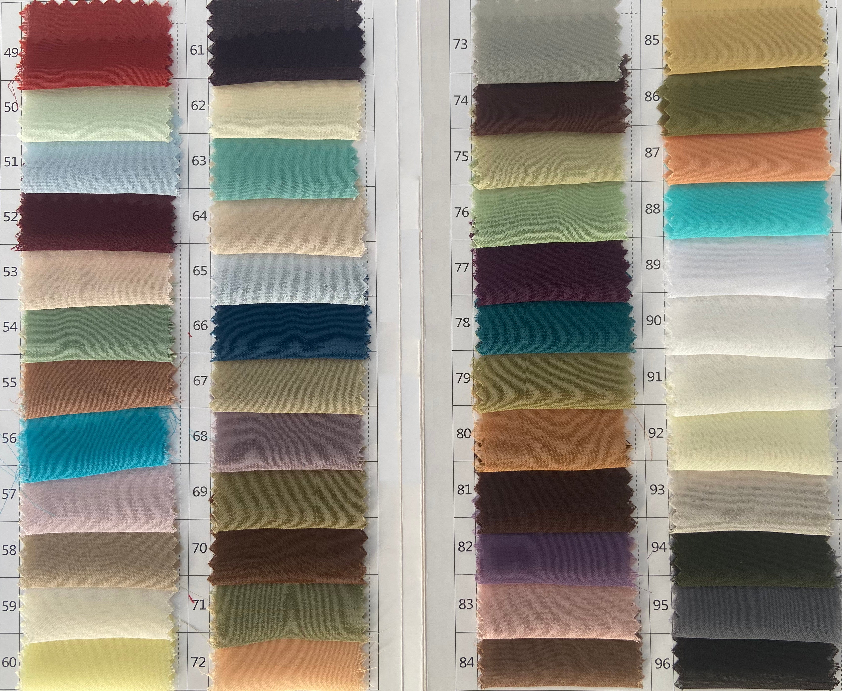 Brautjungfernkleid mit Trägern, ärmellos, bodenlang, Chiffon-Stretch-Satin mit gerüschter Drapierung