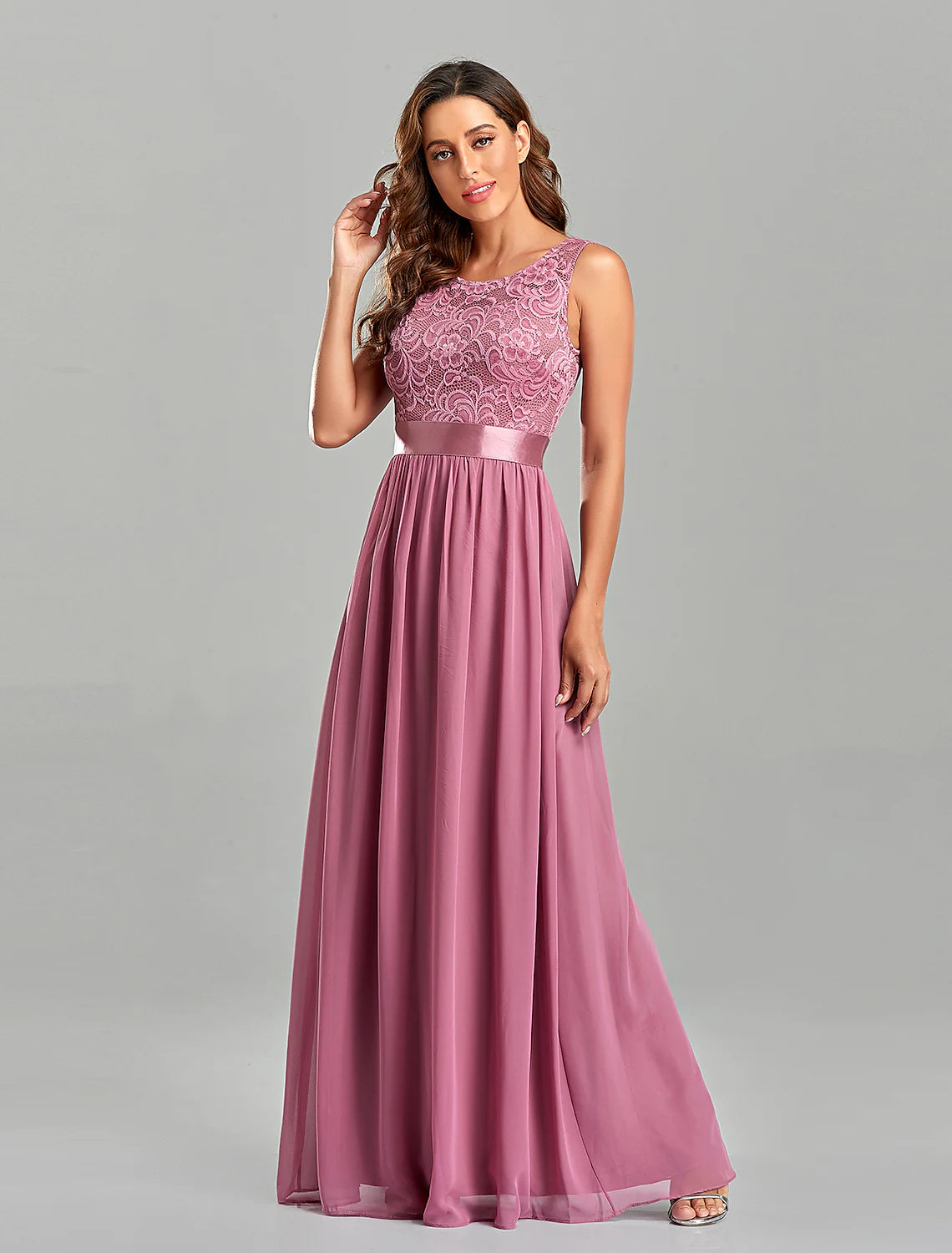 A-Linie Abendkleid Empire-Kleid Partykleidung Bodenlang Kurzarm Rundhals Chiffon mit Stickerei